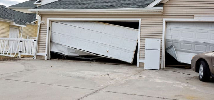 Garage Door Panel Replacement Near Me in The Beaches, ON